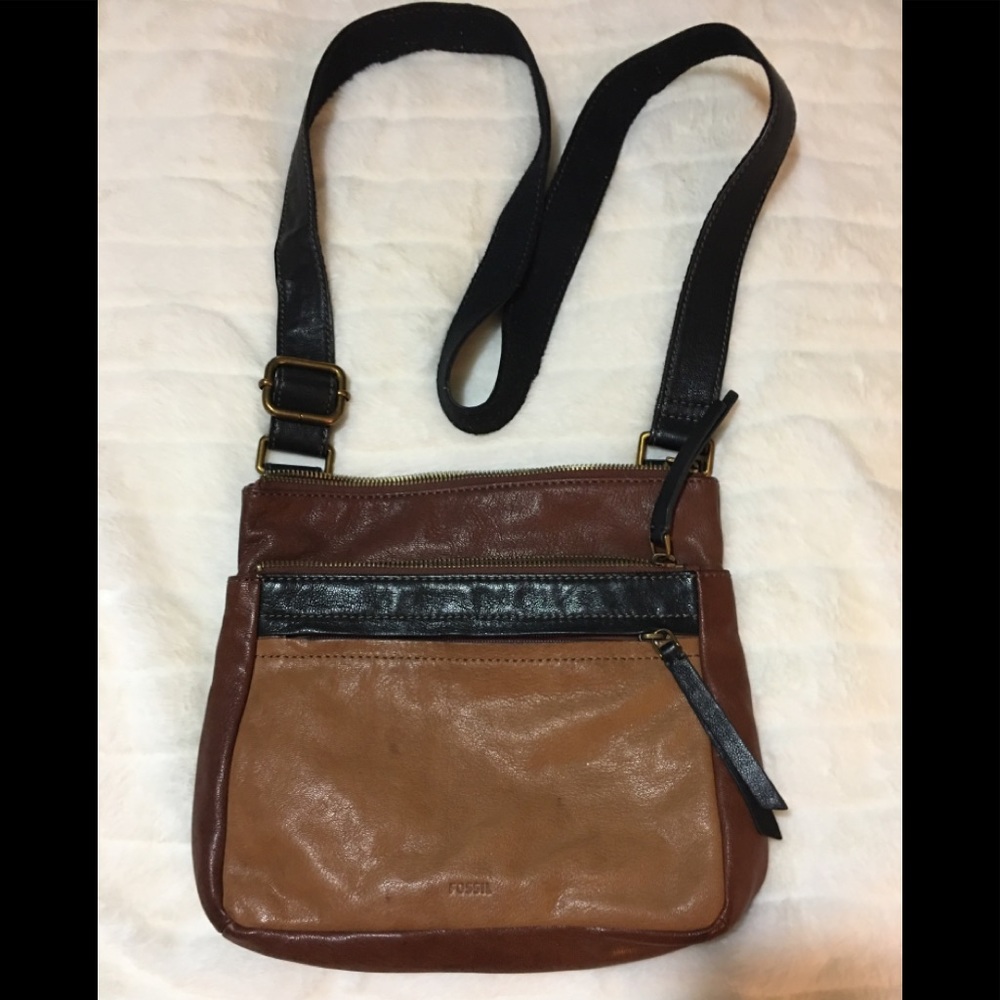 Fossil purse
